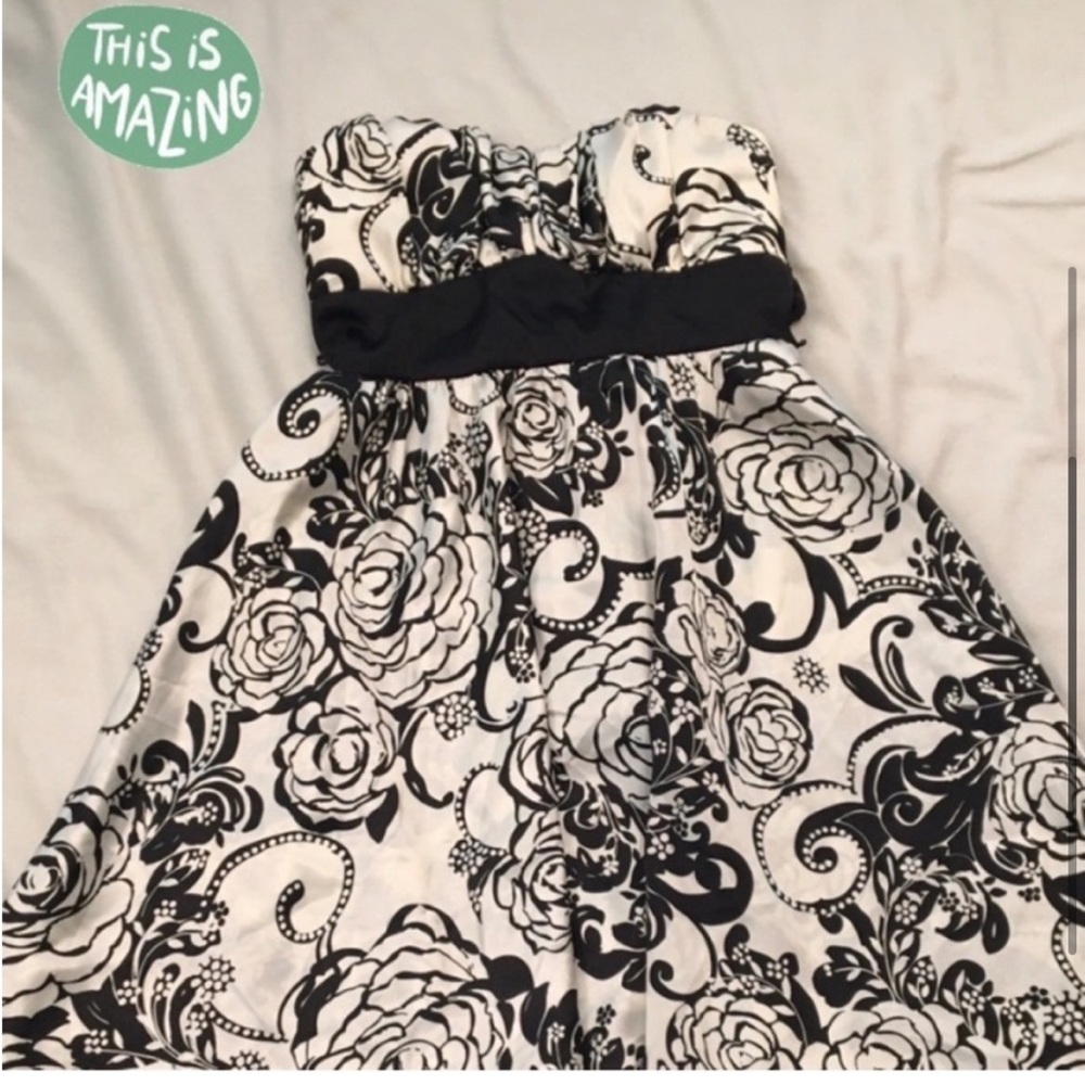 Free! NWOT satin finish strapless with self tie
